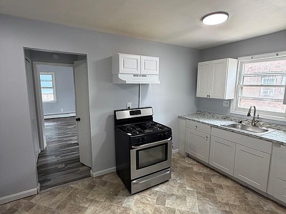 2nd image of 1611 Oliver St #1R