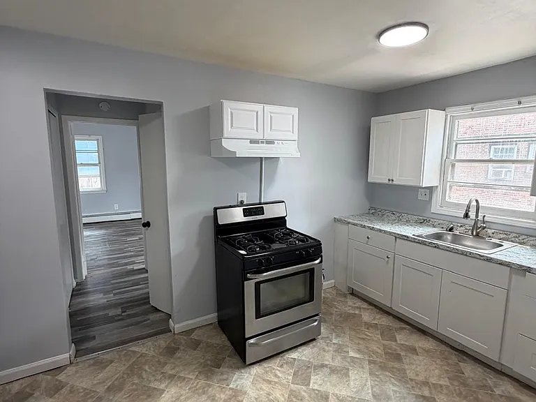 1611 Oliver St #1R — Photo 2