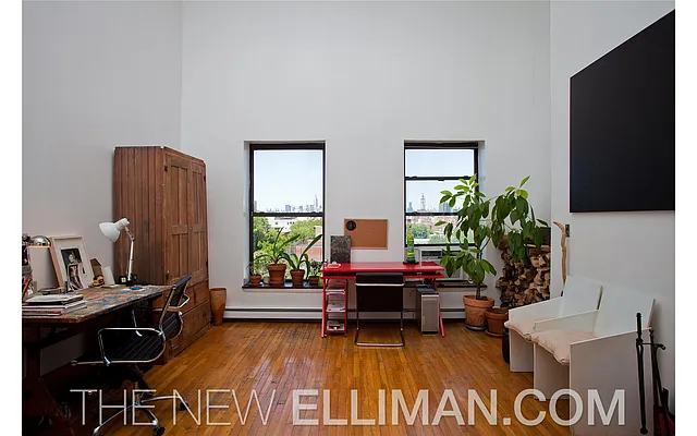 Sold by Douglas Elliman | media 21