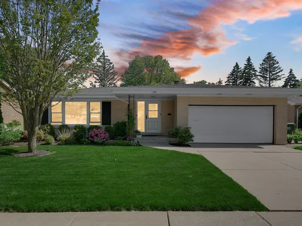 1501 Carson Ct, Homewood, IL 60430