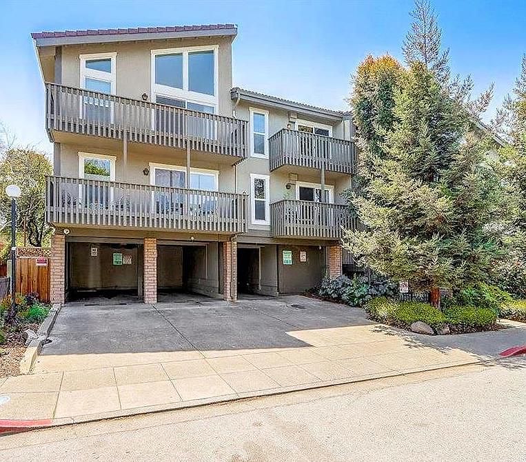 1st image of 480 E Okeefe St APT 215