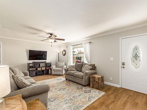 4th image of 184 Prince Of Wales Dr