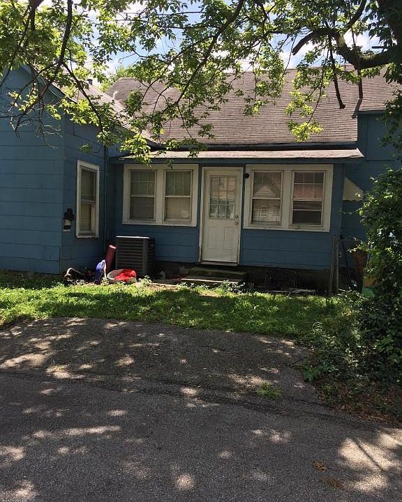 2nd image of 1503 Forest St
