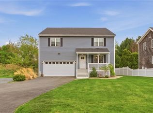 5 Village Rd, Warren, RI 02885