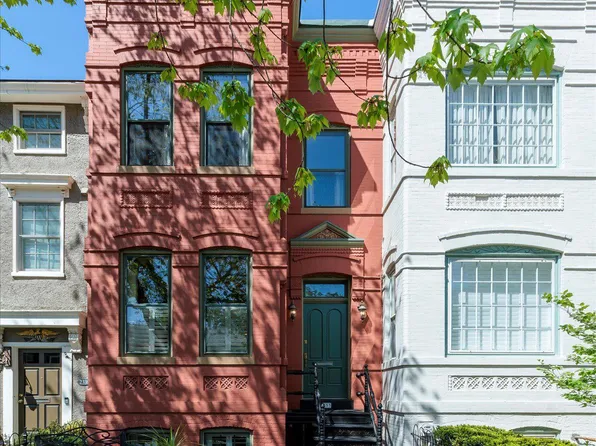 233 9th St SE, Washington, DC 20003