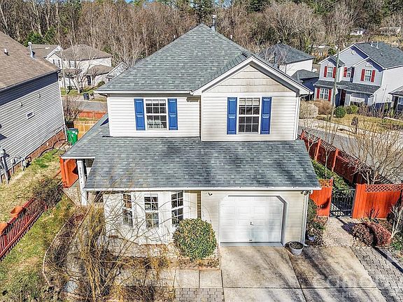 3rd image of 3755 Brookchase Ln