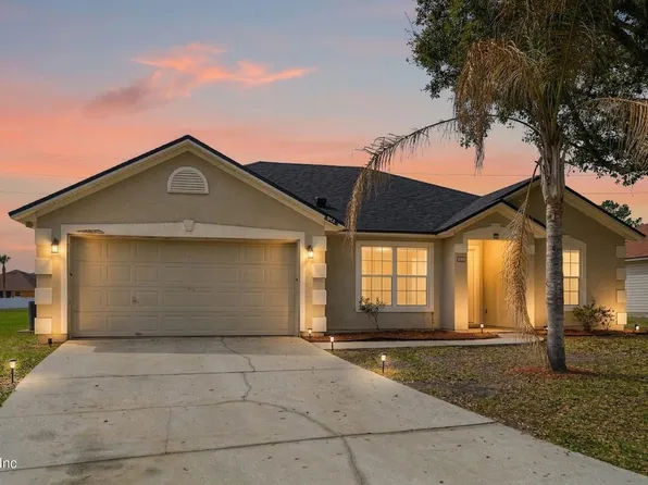 1530 SUMMIT OAKS Drive E, Jacksonville, FL 32221