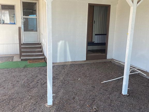 2nd image of 230 Dell Dr NE