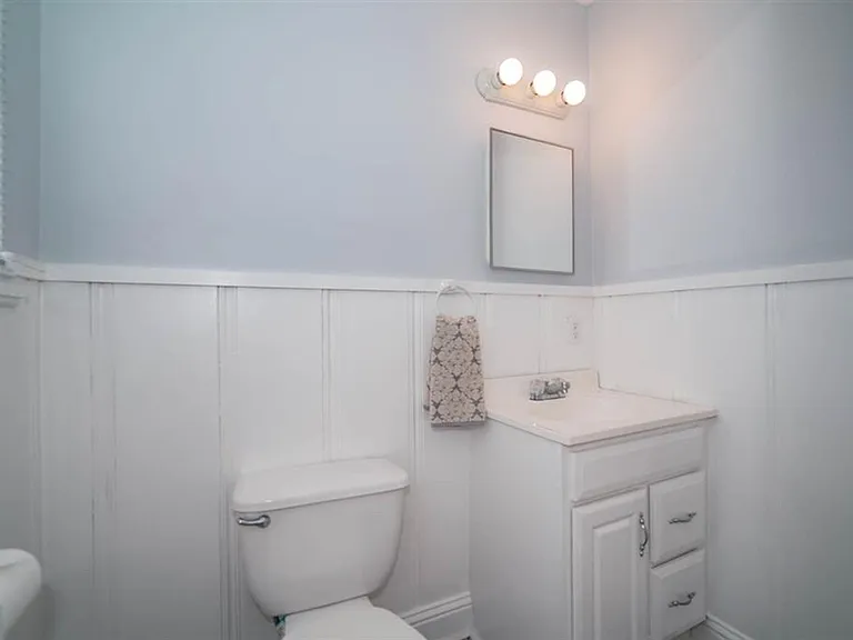 812 Glencrest Ln — Photo 28