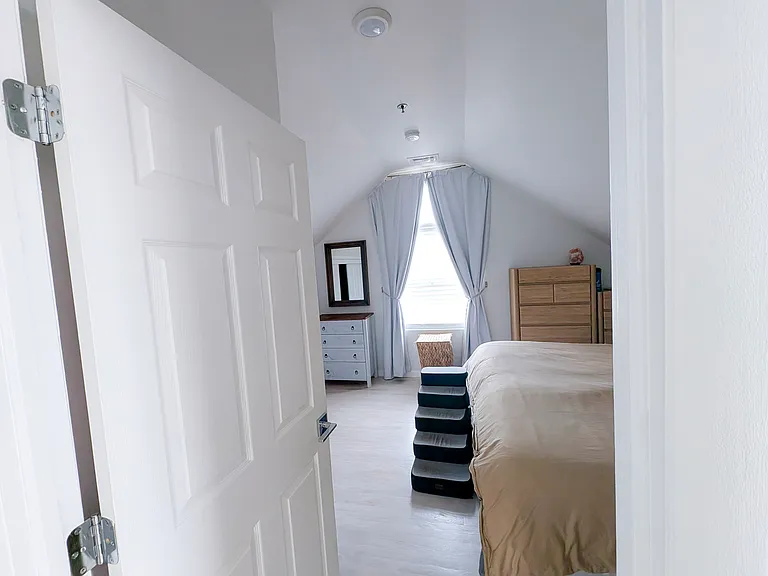Master bedroom entrance view