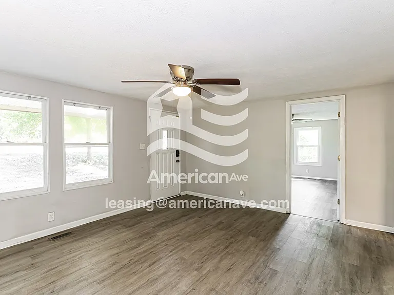 12685_004_living_room_4.jpg