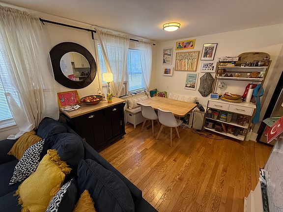 4th image of 4544 N Wolcott Ave #G1