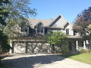 5832 Fairmount Ave, Downers Grove, IL 60516