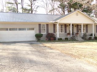 1311 Orchard Ln, Corinth, MS 38834