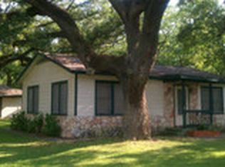 929 Maple St, Clute, TX 77531