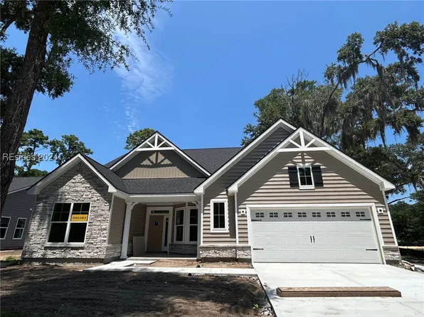 33 Fairfield Rd, Beaufort, SC 29907