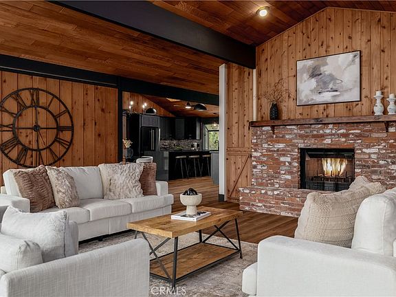 3rd image of 7744 W Lilac Rd