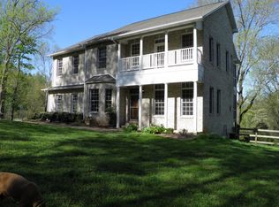 123 Wiltshire Dr, Oak Ridge, TN 37830