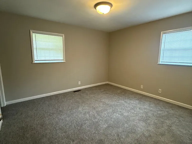 1307 Gentry Ter — Photo 19