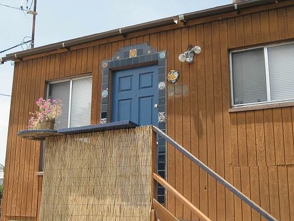 5th image of 807 Kingston Ct