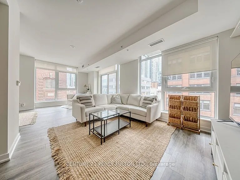 30 Nelson St #323 — Photo 22