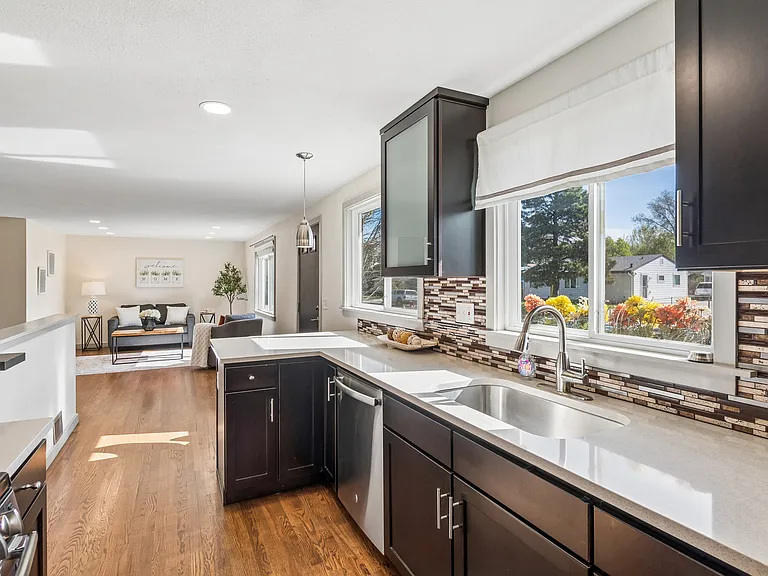 4215 S Lipan St — Photo 10