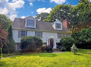 1 Barry Dr, Ashland, MA 01721