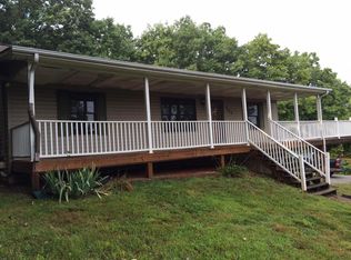 480 Rolling Hill Dr, Rocky Mount, VA 24151