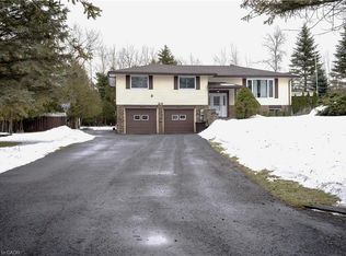 69 George Ave, Wasaga Beach, ON L9Z2X9