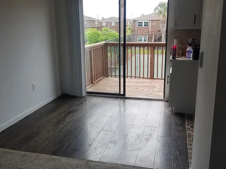1920 E Edgewood Dr E #B2 — Photo 2