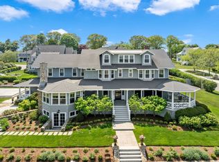 48 Whiton Ave, Hingham, MA 02043