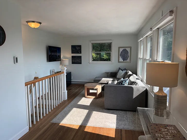 32 Algonquin Rd — Photo 4