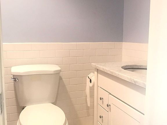 5th image of 56 Etville Ave #1