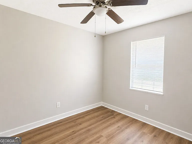 116 Bradley Cir — Photo 7