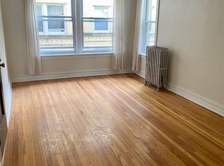 5050 N Winchester Ave #1, Chicago, IL 60640