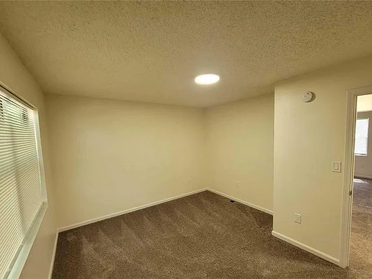 432 Atwood St SW — Photo 10