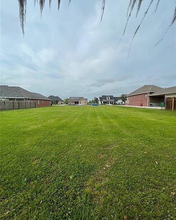 2nd image of 324 Luke Dr