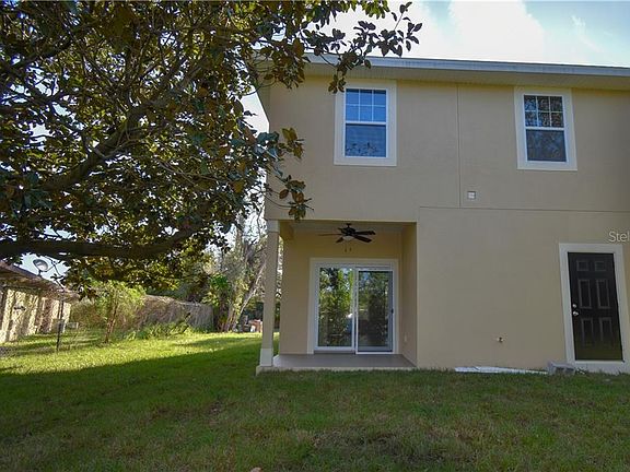 3rd image of 1105 Watersedge Dr