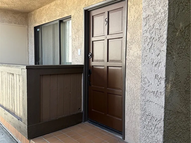 1137 N Maryland Ave #5 — Photo 32