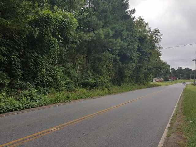 2nd image of 3676 New Hope Dr