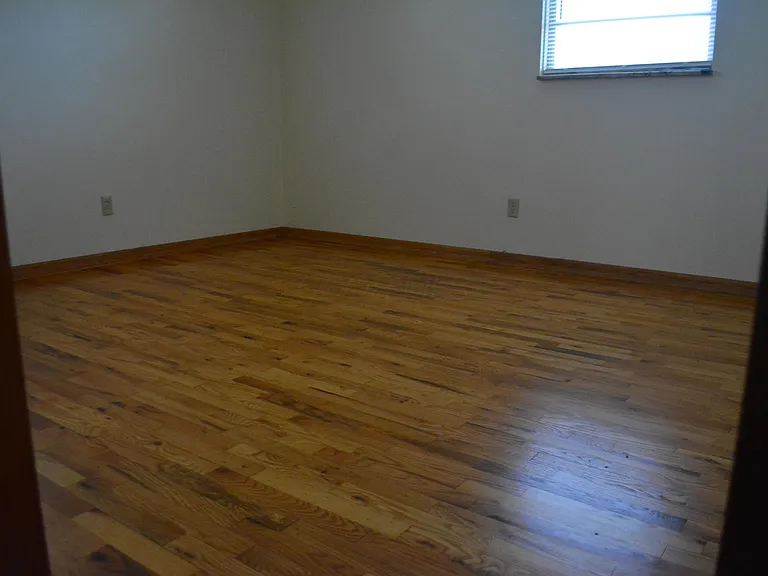 1533 Elmwood Ave — Photo 9