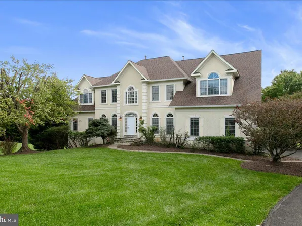 2617 Sledding Hill Rd, Oakton, VA 22124