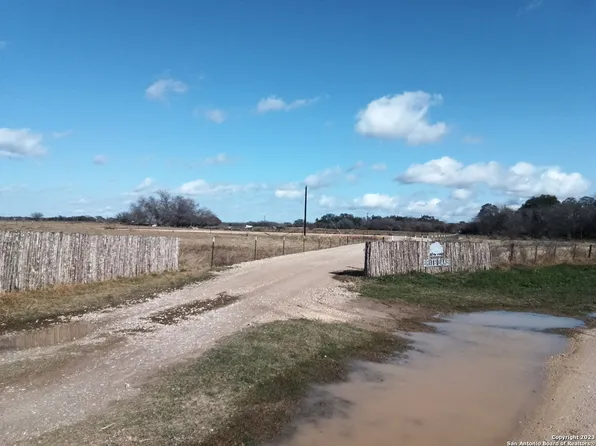 353 pr dax LOT 4, Pleasanton, TX 78064