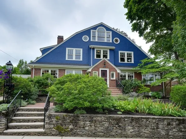 48 Elizabeth Rd, Belmont, MA 02478