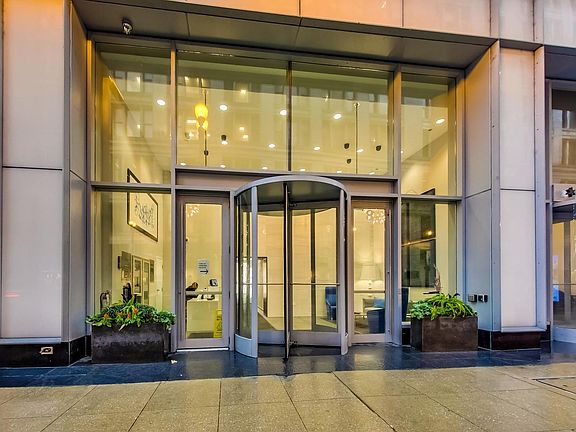 3rd image of 8 E Randolph St E #1007
