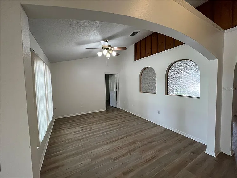 821 Marquis Ct — Photo 4