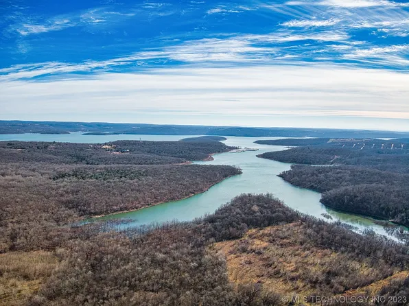 33493 S Burnt Cabin Rd, Park Hill, OK 74451