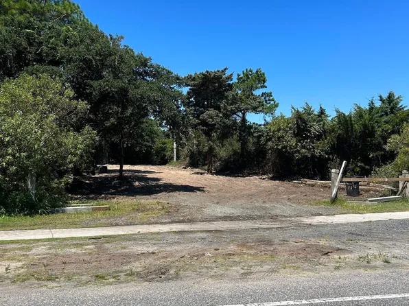 25608 State Highway 12, Waves, NC 27982