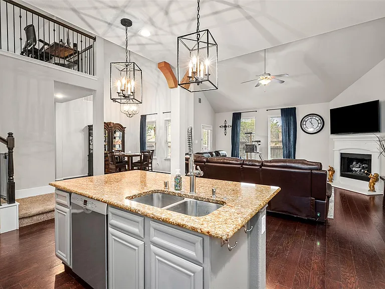 14104 N Crater Lake Ct — Photo 12