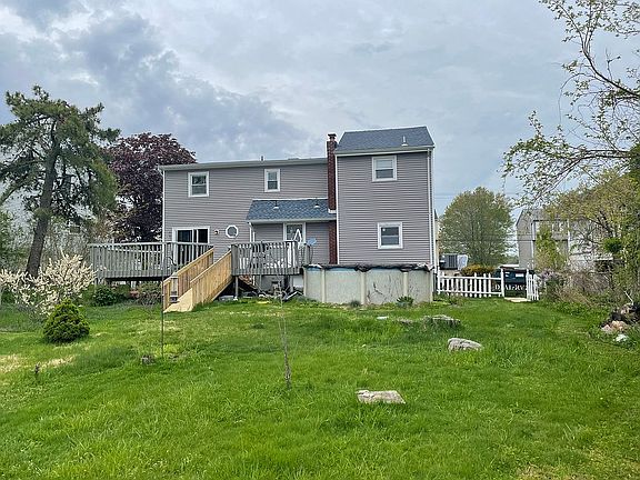 2nd image of 664 Bray Ave